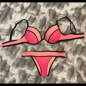 Victoria’s Secret bikini